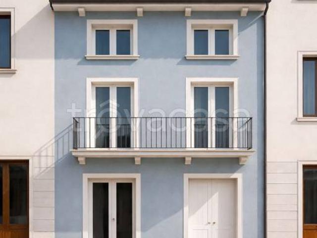 Quadrilocale in vendita a Thiene piazza Rovereto