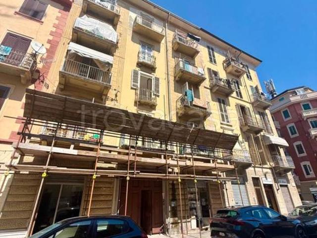 Quadrilocale in vendita a Torino via Brandizzo, 23, Barriera di Milano