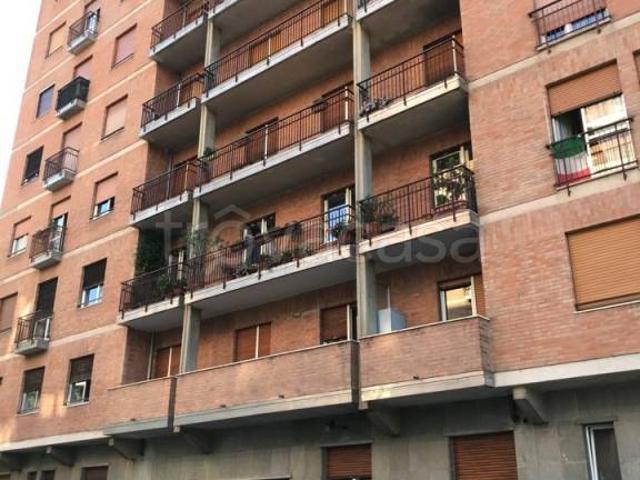 Quadrilocale in vendita a Torino via Monte Cristallo, 4, Pozzo Strada