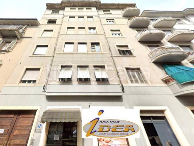Quadrilocale in vendita a Torino, Barriera di Milano