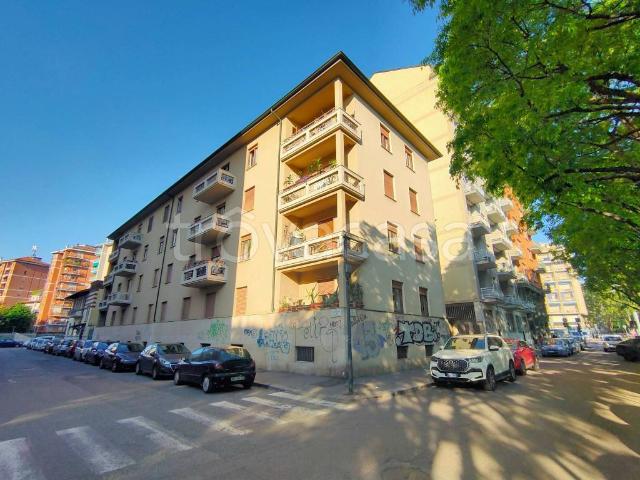 Quadrilocale in vendita a Torino corso Peschiera, 357, Pozzo Strada