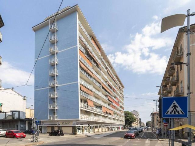 Quadrilocale in vendita a Torino corso Spezia, 22, Lingotto