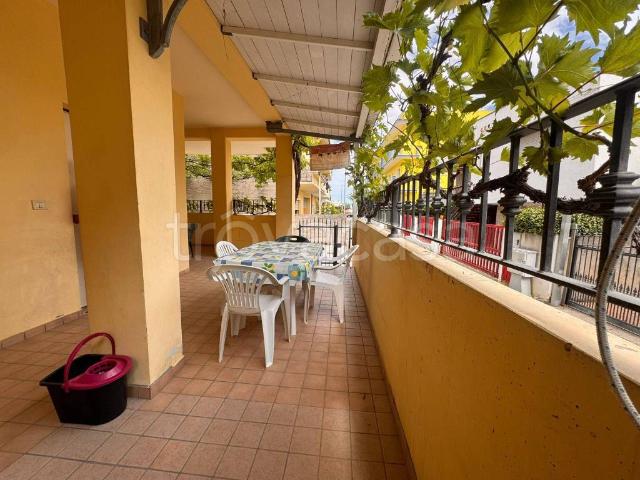 Quadrilocale in vendita a Tortoreto via Edmondo De Amicis, Tortoreto Lido