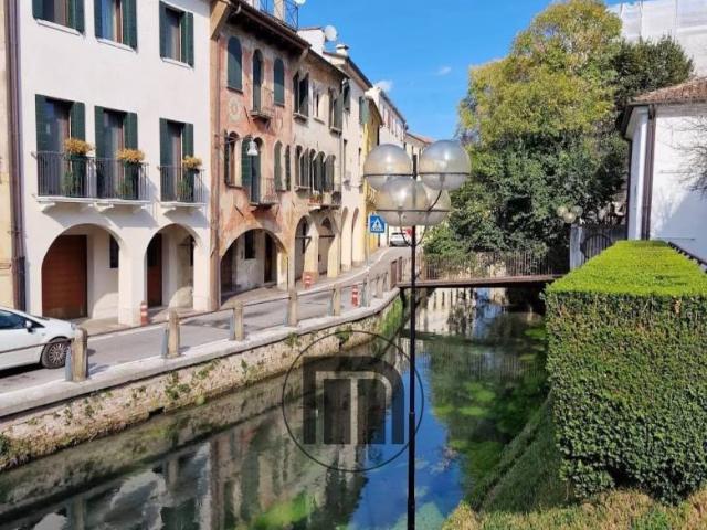 Quadrilocale in vendita a Treviso, Duomo