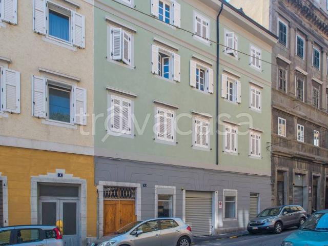 Quadrilocale in vendita a Trieste via Santi Martiri, 4, Città Vecchia