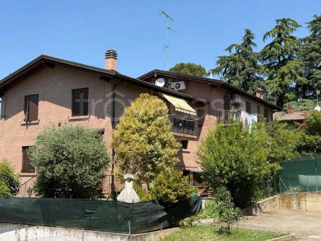 Quadrilocale in vendita a Valsamoggia via Fagnano, 72