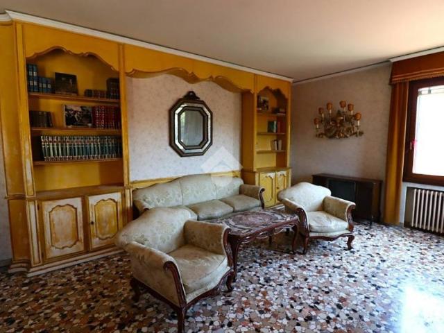 Quadrilocale in vendita a Venezia, Sant'Elena