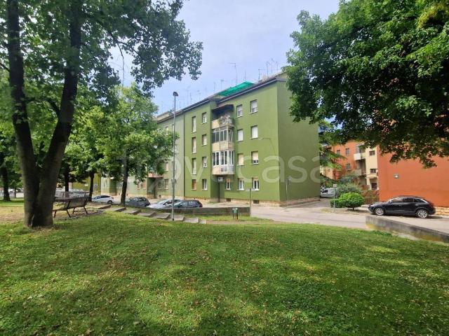 Quadrilocale in vendita a Verona via Alessandro Carli, 29, Santa Croce