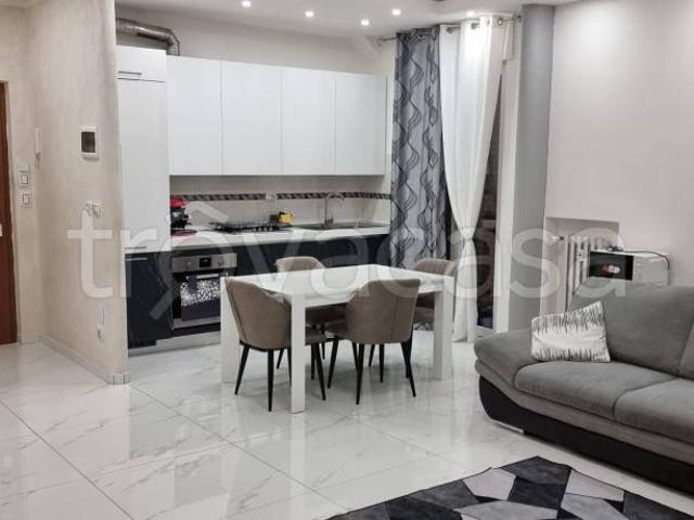 Quadrilocale in vendita a Verona via Roveggia, 36, Zona Fiera