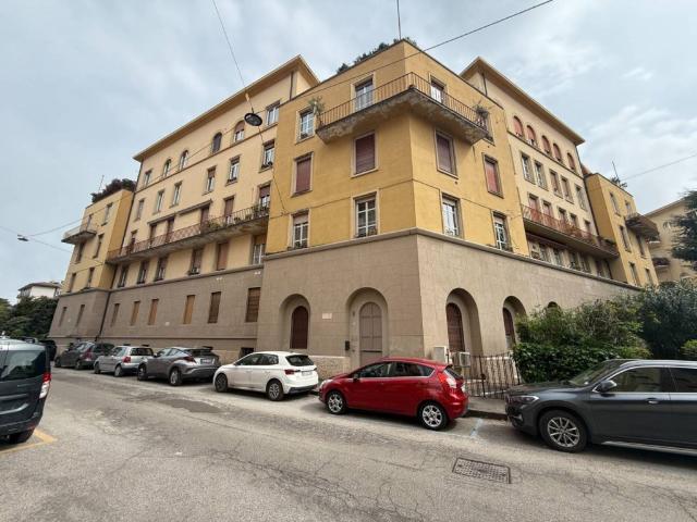 Quadrilocale in vendita a Verona, Borgo Trento