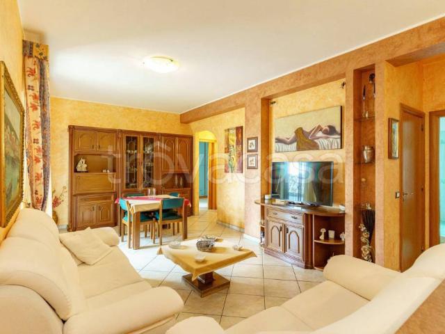 Quadrilocale in vendita a Viagrande
