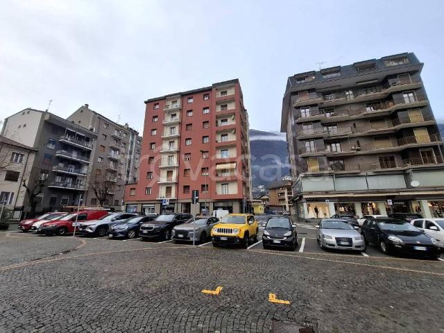 Quadrilocale in vendita a Villadossola piazza della Repubblica