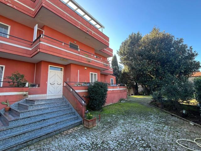 Quadrilocale in vendita a Vitulazio