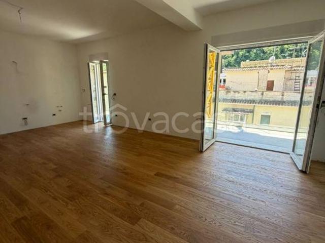 Quadrilocale in vendita a Zagarolo via Prenestina