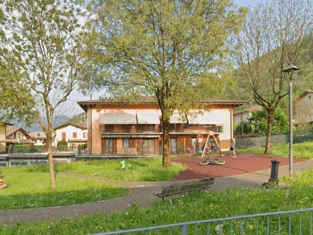 Quadrilocale in vendita a Zogno