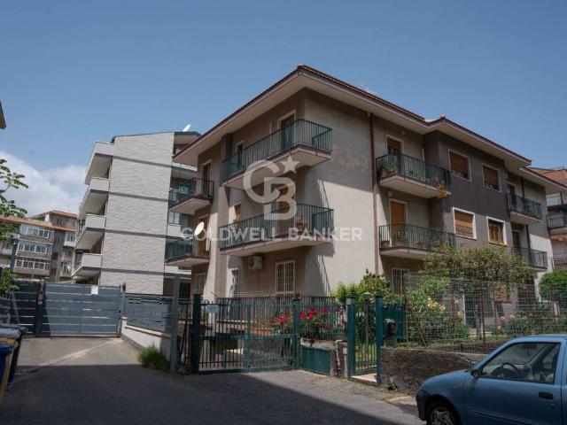Quadrilocale in vendita ad Acireale via Cervo, 7/b 7/c