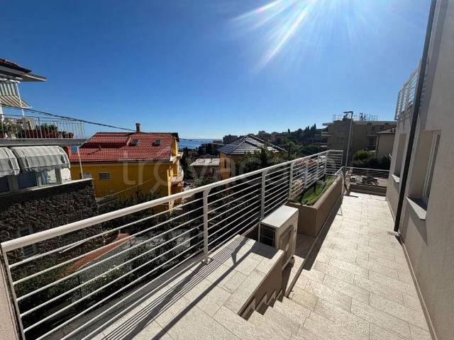 Quadrilocale in vendita ad Albissola Marina via Belvedere, 73
