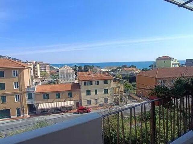 Quadrilocale in vendita ad Andora via Del Poggio, 10, Marina Di Andora