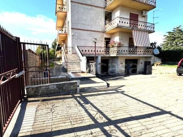 Quadrilocale in vendita ad Anguillara Sabazia via Armando Diaz