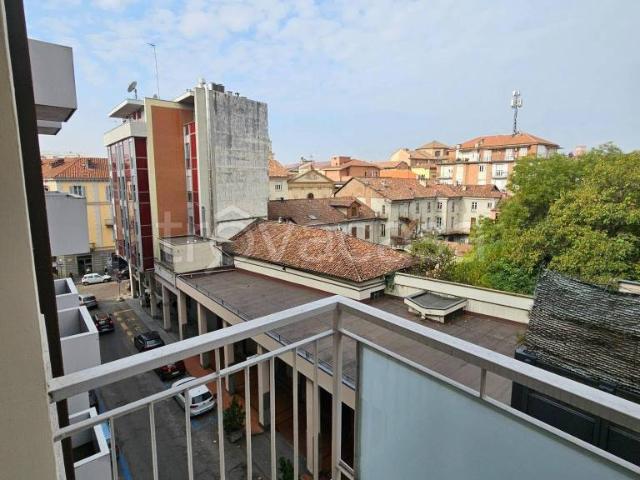 Quadrilocale in vendita ad Asti via Emanuele Filiberto, Stazione