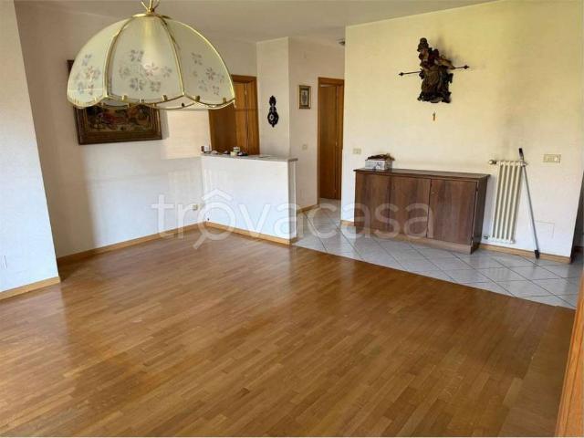 Quadrilocale in vendita ad Appiano sulla strada del vino, Cornaiano