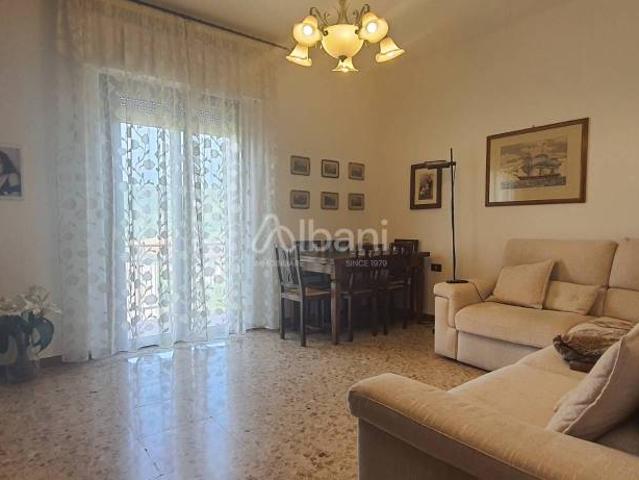 Quadrilocale in vendita ad Arcola