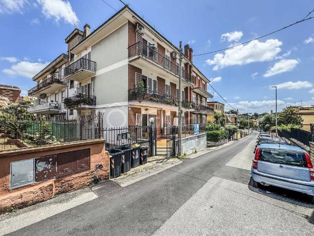 Quadrilocale in vendita ad Ardea via Ettore, Torre Marina Lido di Tirrenella