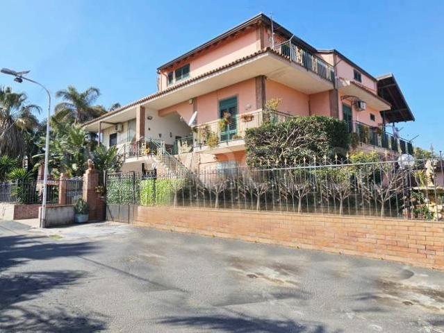 Quadrilocale in vendita ad Augusta viale dei Fiori