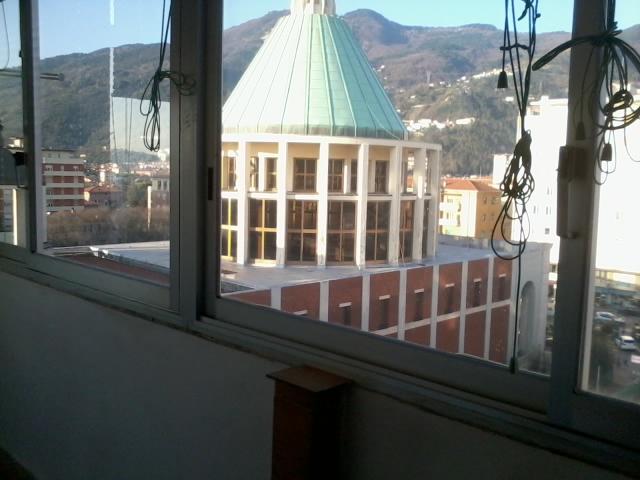 Quadrilocale in vendita in piazza liberazione, Massa