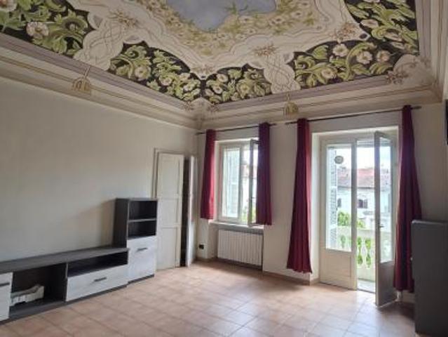 QUADRILOCALE IN VILLA D'EPOCA