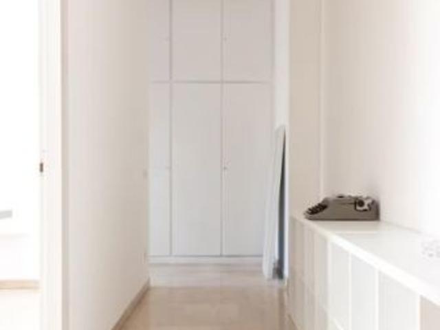 QUADRILOCALE IN ZONA LIBIA CON BALCONE