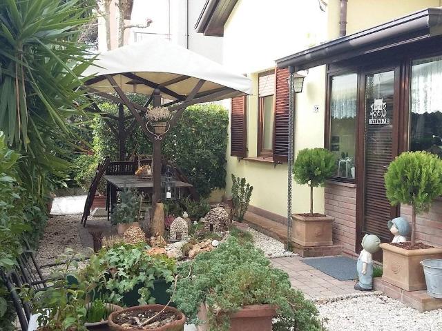 Quadrilocale ottimo stato, piano terra, Abissinia, Riccione