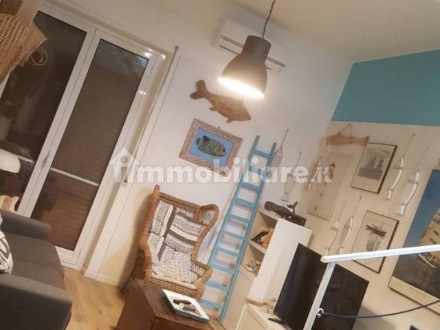 Quadrilocale ottimo stato, su più livelli, Centro, Aci Castello
