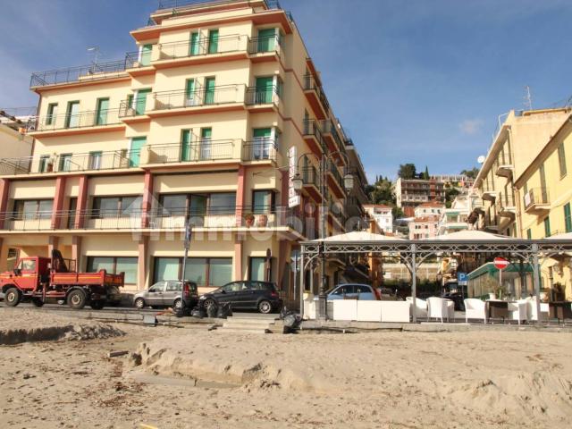 Quadrilocale piazza Andrea Doria, Borgo Coscia, Alassio