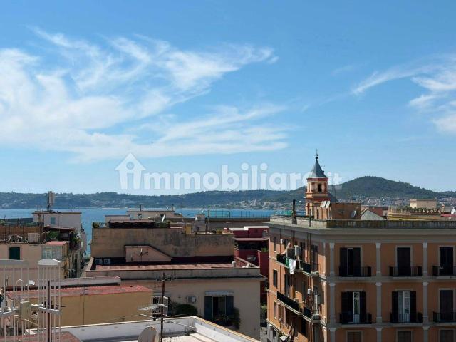 Quadrilocale piazza della repubblica, Porto, Pozzuoli