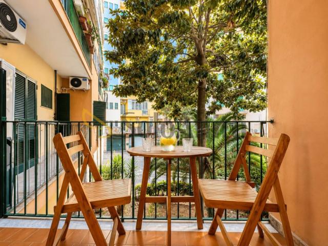 Quadrilocale piazza delle Medaglie D'Oro, Arenella, Napoli