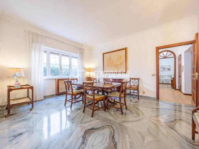 Quadrilocale via MAFFEO PANTALEONI, Vigna Clara Vigna Stelluti, Roma