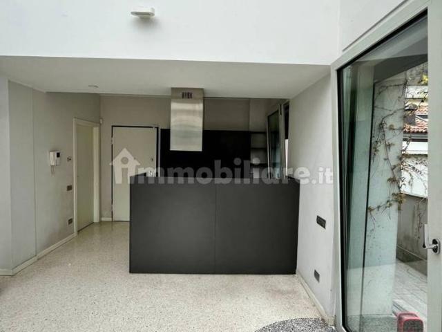 Quadrilocale via Maurizio Monti 58, Valduce Crispi, Como