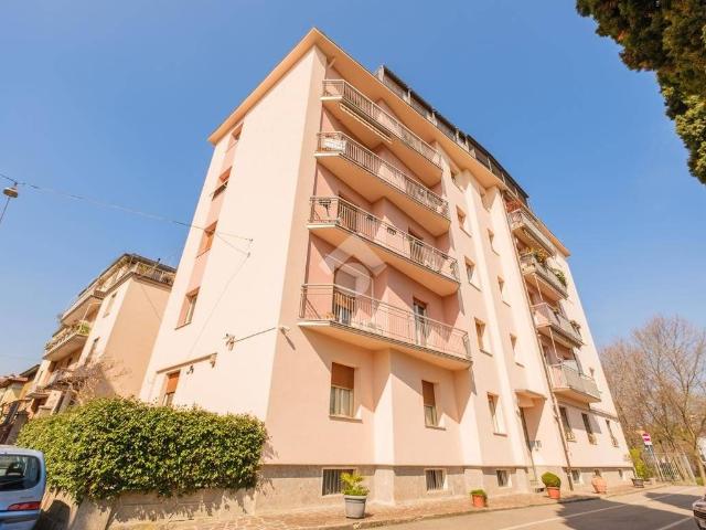 Quadrilocale via Mazzi 44, Borgo Palazzo, Bergamo