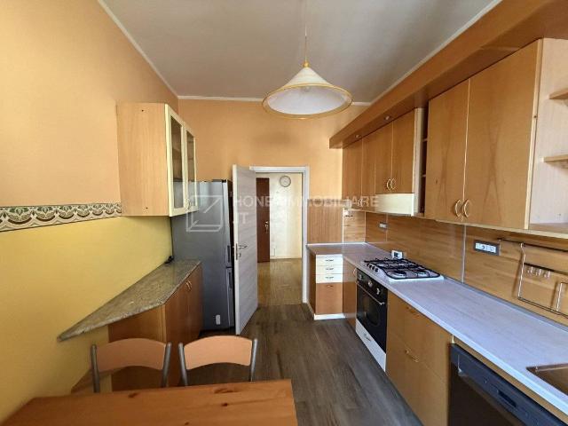 Quadrilocale via Milano 50, Centro, Salsomaggiore Terme