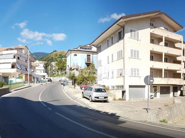 Quadrilocale via Nazionale 110, Centro, Paola