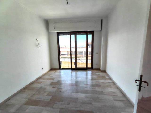 Quadrilocale via Nicola Fasano, Porto, Pozzuoli
