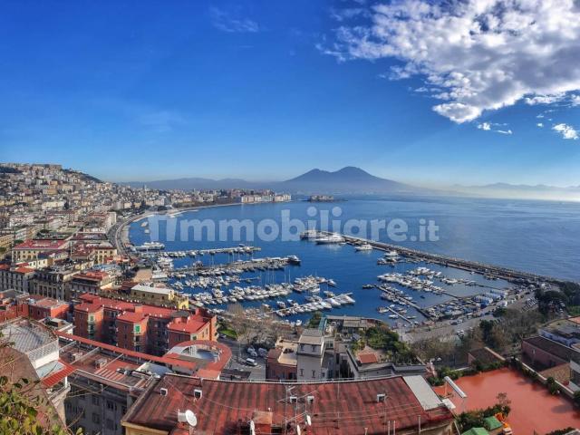 Quadrilocale via Orazio, Posillipo, Napoli