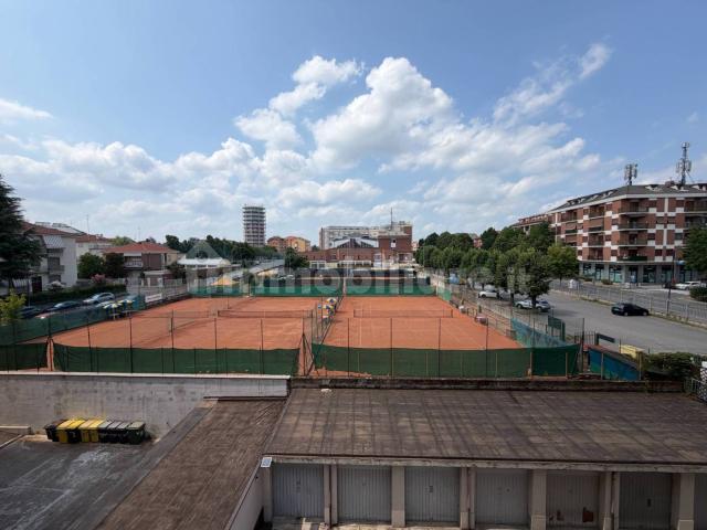 Quadrilocale via Alessandro Manzoni 3, Ospedale, Asti