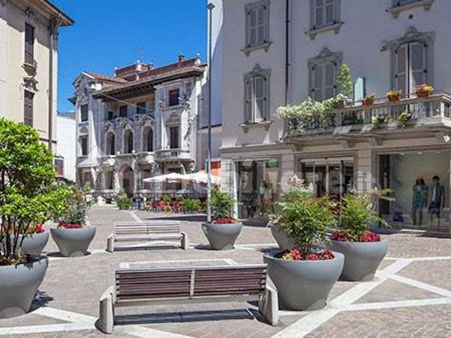 Quadrilocale via Alessandro Manzoni, Centro, Gallarate