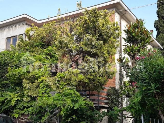 Quadrilocale via Alfredo Testoni 12, Lagomaggio, Rimini