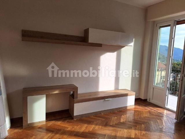 Quadrilocale via Brigate Garibaldi 27, Centro, Varallo