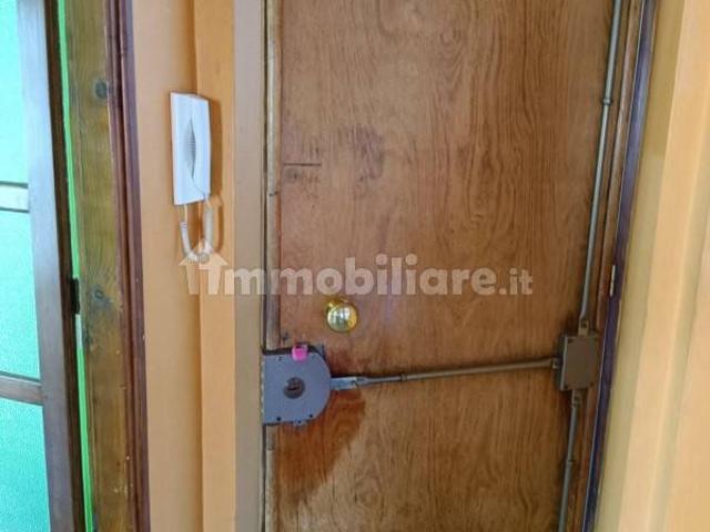 Quadrilocale via Castellazzo 38, Centro, Orbassano