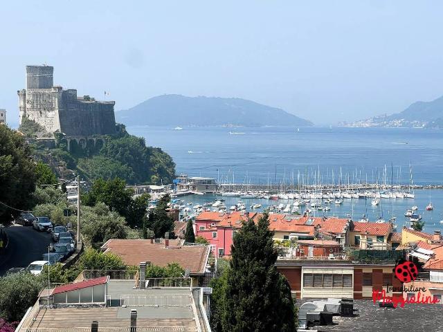 Quadrilocale via della Repubblica 45, Lerici Paese, Lerici
