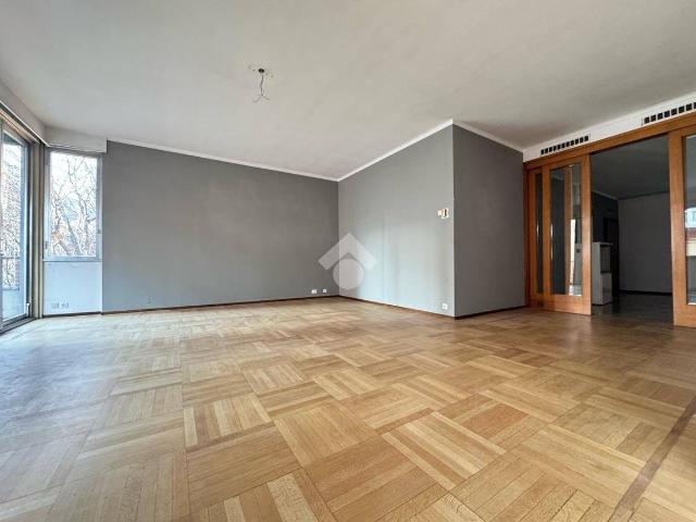Quadrilocale via Ezio Zambianchi 3, Centro, Bergamo